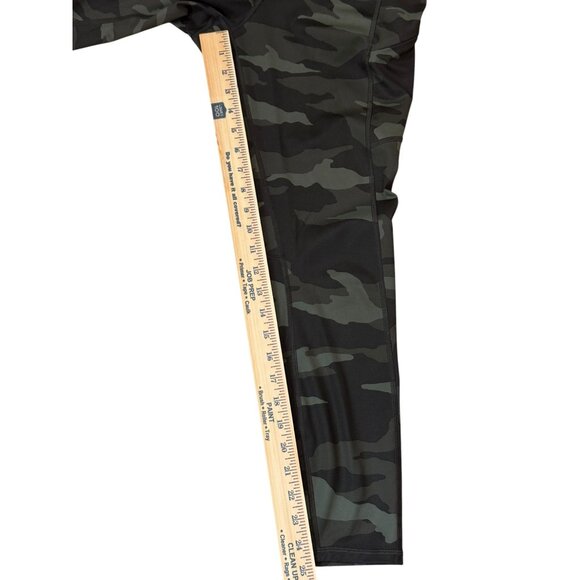 Athleta Camo Contender 7/8 Tight Leggings Medium Green Camo - Picture 5 of 9